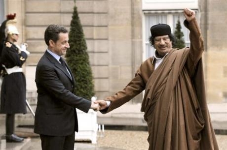 libye sarkozy-khadafi.jpg