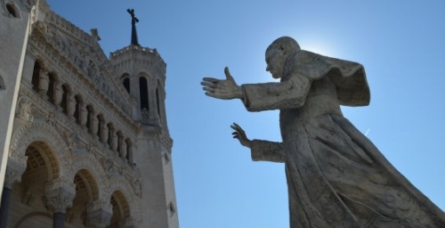 JEAN PAUL II LYON 5 OCTOBRE 2011.jpg