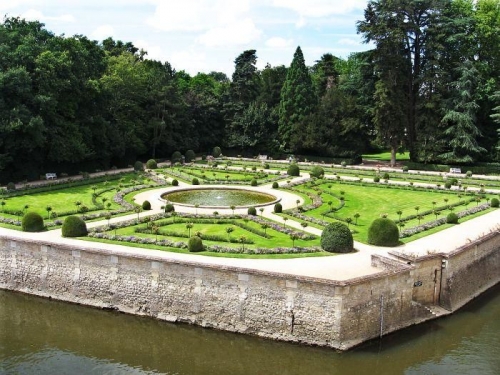 CHENONCEAU JARDIN CATHERINE.jpg