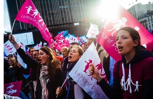 4500846_7_195f_dans-la-manif-pour-tous-dimanche-apres-midi_ef264dfcbfbef040038b4bc5e548c6fb.jpg