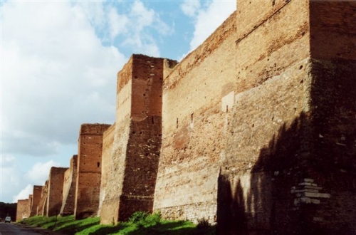 rome murailles aureliennes.jpg