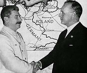 blog -pacte gernano-sovietique-Staline-Ribentrop-23 aout 1939.jpg