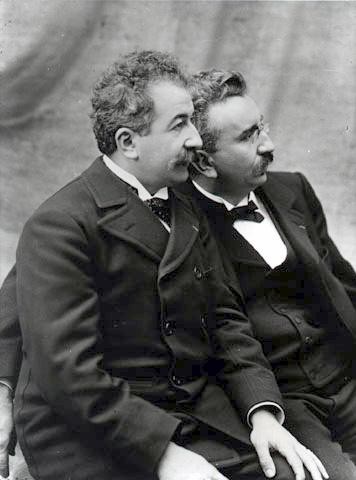 louis et auguste lumiere.JPG