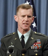 afgha,istan general mac chrystal.JPG