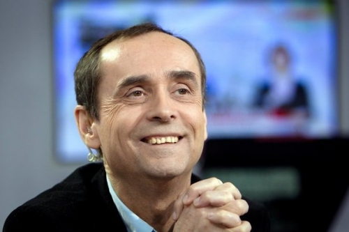 86273_l-ancien-patron-de-reporters-sans-frontieres-et-journaliste-robert-menard-sur-le-plateau-d-i-tele-le-31-janvier-2011.jpg