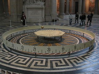 320px-Pendule_de_Foucault.jpg