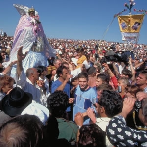 24 mai,saint sernin,toulouse,troyes,commune de paris,tuileries,louvre,hotel de ville,communards,fédérés,conciergerie,la varende,maronites,liban,saint louis