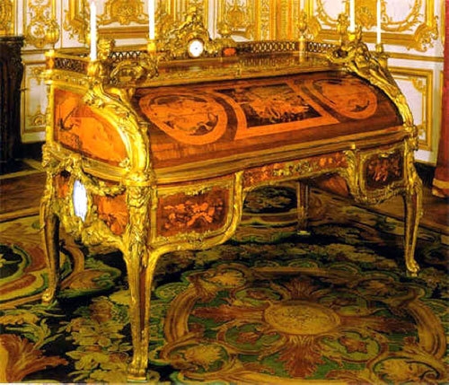 louis xv bureau oeben et riesener.jpg