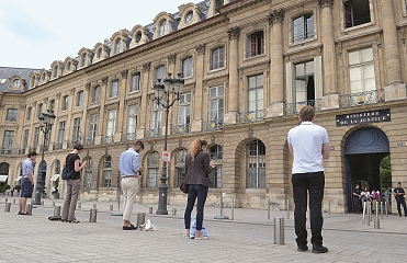 veilleurs debout.JPG