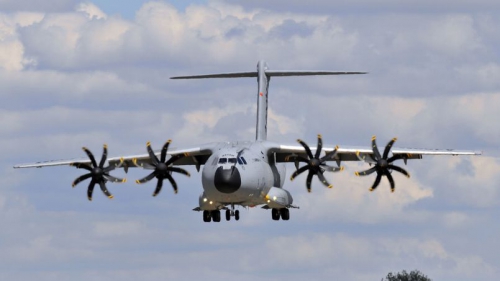 AIRBUS A 400 M LE PREMIER.jpg