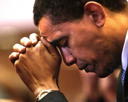 obama_praying.jpg