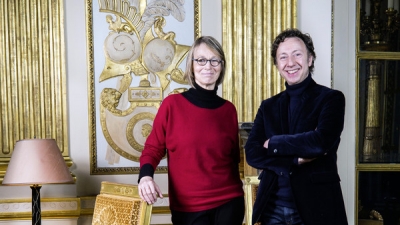 Francoise-Nyssen-et-Stephane-Bern-Le-patrimoine-merite-des-idees-neuves_article.jpg