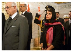 La-ministre-Najat-Vallaud-Belkacem-a-elle-aussi-brievement-porte-le-voile-au-Maroc_exact1024x768_l.jpg