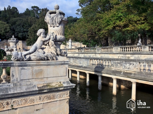 Massillargues-attuech-Jardins-de-la-fontaine-a-nimes.jpg