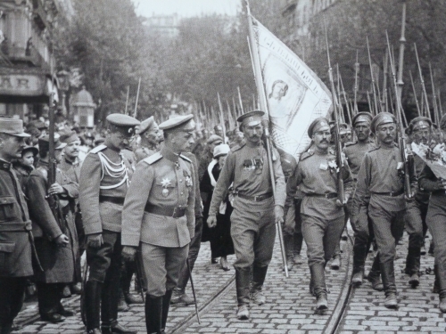 8 mars,napoléon iii,saint germain en laye,dame de brassempouy,musée d'archéologie nationale,roissy charles de gaulle,berlioz,paléolithique,préhistoire