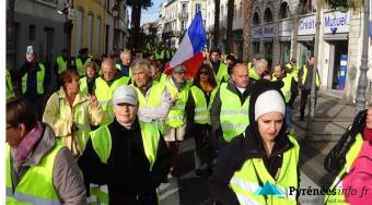 Tarbes-Manifestation-GiletsJaunes-24Novembre-Nov18.jpg