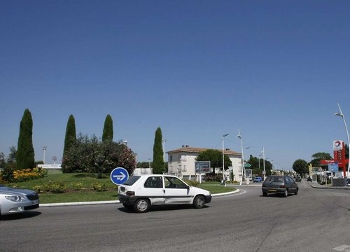 CANNES ROND POINT SAINT JEAN CASSIEN.jpg