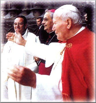 JEAN PAUL II REIMS 1996 CLOVIS.jpg