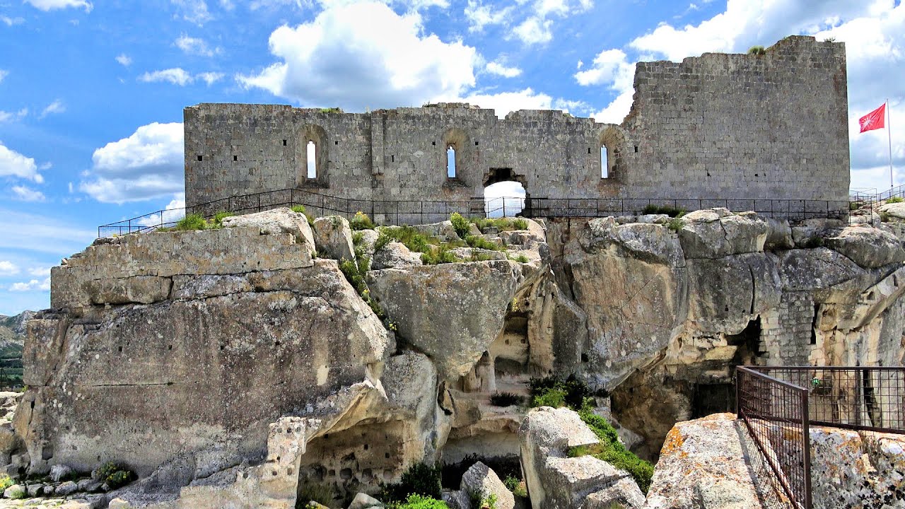 Château des Baux de Provence 5 minutes d'une visite que nous lui devons bien.... JE SUIS