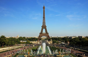 Athos 79 presente les ephemerides du 31 mars du JSF 1280px-Eiffel_tower_from_trocadero-300x193