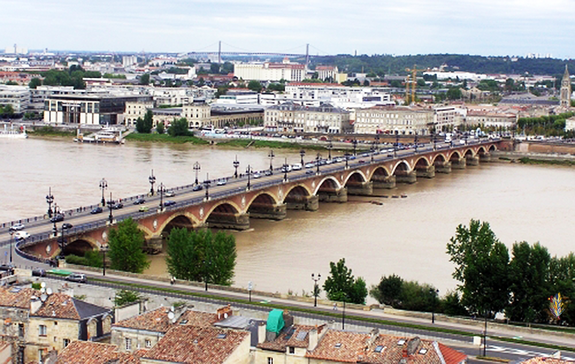 Athos 79 presente  les ephemerides du JSF du 1er mai 01.04.2023-Le-Pont-de-pierre-de-Bordeaux