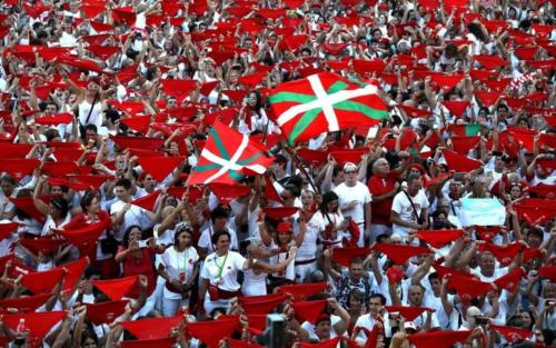 Le drapeau basque : l'Ikurrina...