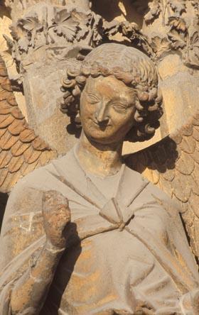 Le "beau XIIIème siècle" (I) : L'ange au sourire..